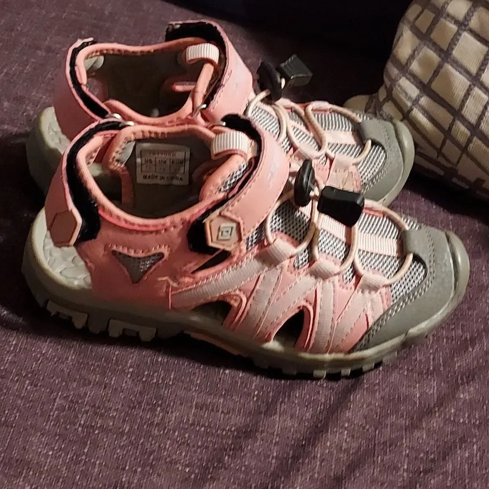 DREAM pairs Sandals  kids girls size 13